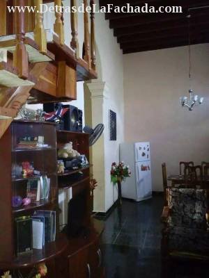 San Miguel  #763 alto entre Oquendo y Soledad