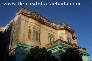 6 HABITACIONES. PARTE FRONTAL