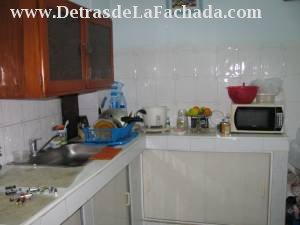 Calle L # 56 apto 14 4to piso e/ 11 y Calzada. Vedado.