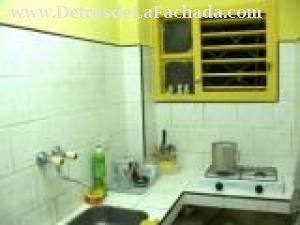 Blanquita % Entrada y Ave del Este.