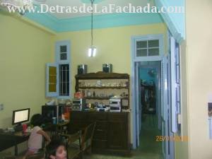 Empedrado #462 entre Aguacate y Villegas