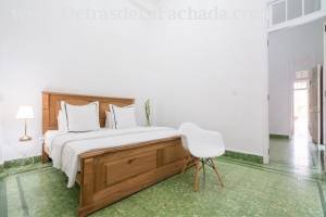 Calle San Lázaro 966 entre Aramburo y Hospital