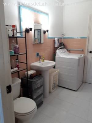 Cerca de Sta Catalina y Juan Delgado