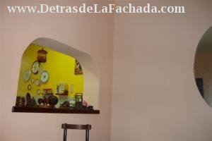 Counter of the kitchen to the dining room