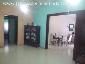 Cerca de 5ta avenida, Reparto Flores