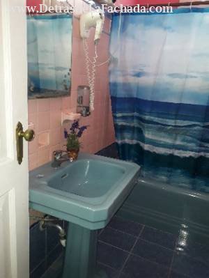 Calle L entre 17 y 15 primer piso