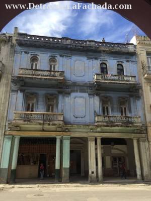 Al lado del Capitolio, manzana del saratoga, Calle Zulueta, La Habana
