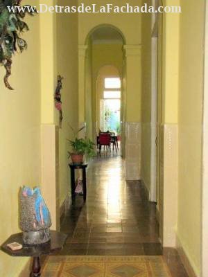 Style biplanta 4 bedrooms 2 bathrooms, patio, wate