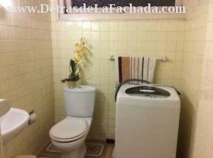 Cerca de  hospital retinosis