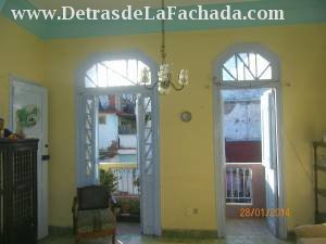 Empedrado #462 entre Aguacate y Villegas