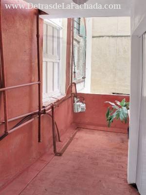 Zulueta 64 entre calle genios y refugio