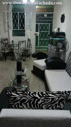 Oficios 301 e/ Sol y Santa Clara