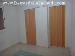 Another view d cto to bathroom and room with folda