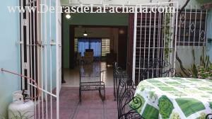 Cerca de 5ta avenida, Reparto Flores