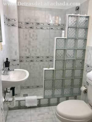 Gloria 103 apt 4 entre Cárdenas y economía