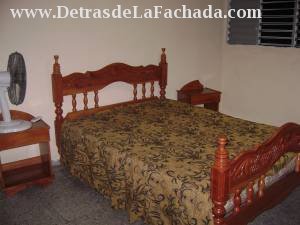 MASTER BEDROOM WINDOWS OF METAL