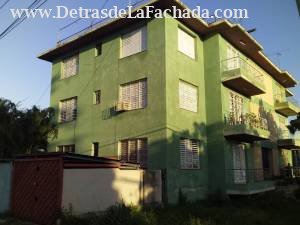 Calle 1ra # 6 3er piso apto. 6 entre calle 10 y carretera de Siboney. Terrazas de Vista Alegre