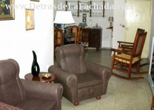 Avenida Victoriano Garzón, edificio 18 plantas