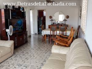 Calle 1ra # 6 3er piso apto. 6 entre calle 10 y carretera de Siboney. Terrazas de Vista Alegre