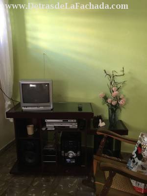 Ave 83 #12804 e/ 128 y 130