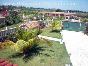Frente Jardin, Muro Perímetral y Portal