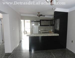 Avenida 255,entre 142 y 144