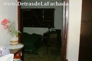 Room that adjoins the Hall