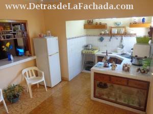 KITCHEN WITH GOOD LIGHTING