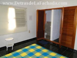 To the South with bath room