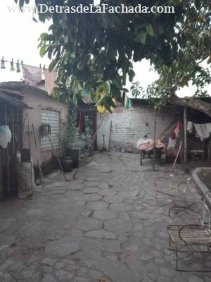 Calle, Jose Miguel Gomez # 144 / Plaza Mendez y Calle A