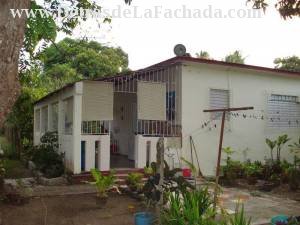 Calle 10 #10 entre carretera central y calle A , Reparto julio Antonio mella,monte Carlos