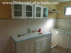 Ave Finlay .número 20 F entre 1ra y 2da