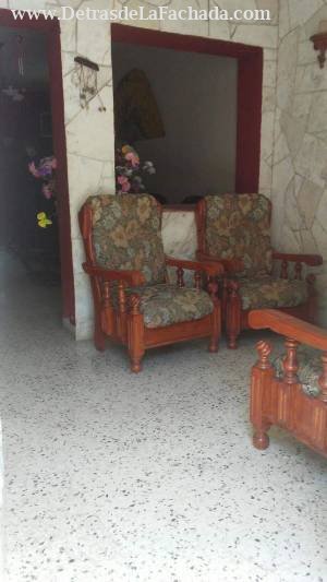 San Isidro entre lugareño y hospital a una cuadra del parque agramonte