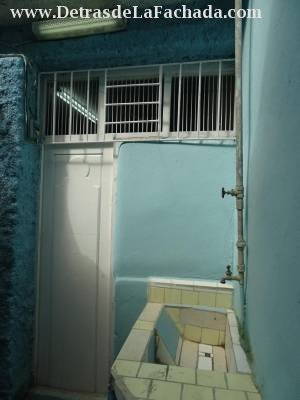 Tatan Méndez 12 (costado del Teatro Principal) e/ Padre Valencia y San Patricio