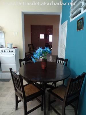 Tatan Méndez 12 (costado del Teatro Principal) e/ Padre Valencia y San Patricio