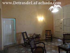 Tatan Méndez 12 (costado del Teatro Principal) e/ Padre Valencia y San Patricio