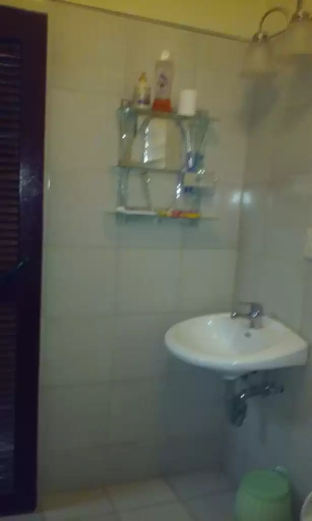 Pasaje c # 18 entre camilo Cienfuegos y dama