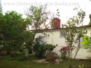 Calle 10 #10 entre carretera central y calle A , Reparto julio Antonio mella,monte Carlos