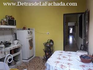 calle H # 123 entre: Simón Reyes y Maceo. Reparto 24 de Febrero.