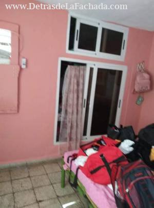 Pasaje linea de Santa clara número 17f entre Paquito Espinosa y san jose Morón ciego de Ávila Cuba