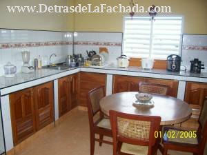 Marti 344 Altos Esquina San José.