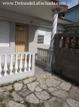 Pasaje linea de Santa clara número 17f entre Paquito Espinosa y san jose Morón ciego de Ávila Cuba