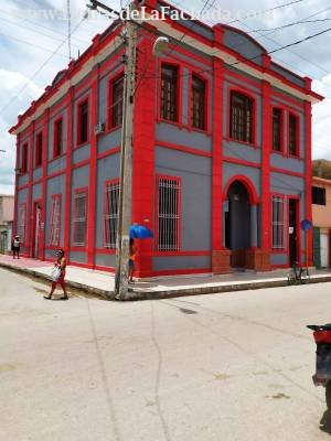 Marti 344 Altos Esquina San José.