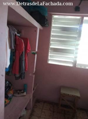 Pasaje linea de Santa clara número 17f entre Paquito Espinosa y san jose Morón ciego de Ávila Cuba