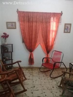 Calle 1 No.68 Bajo entre: Chicho Valdés y Joaquín Aguero. Vista Alegre. Ciego de Ávila. Cuba