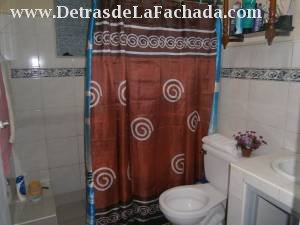 ave 66 No. 4706 % 47 y 49( 1 cuadra de la calzada)