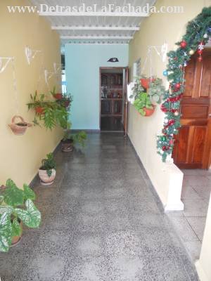 Calle 45 #3418 e/ 34 y 36 Cienfuegos