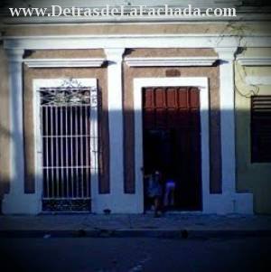 Ave 52 # 2113 e/ 21 y 23