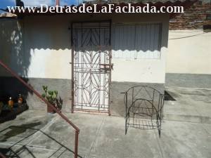 PART OF THE PATIO WITH EXTRA ROOM