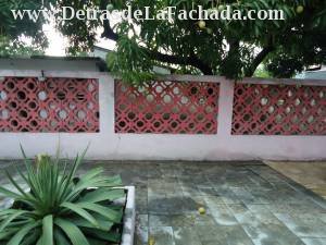 Luz Caballero 969 e/Carretera y E Giro